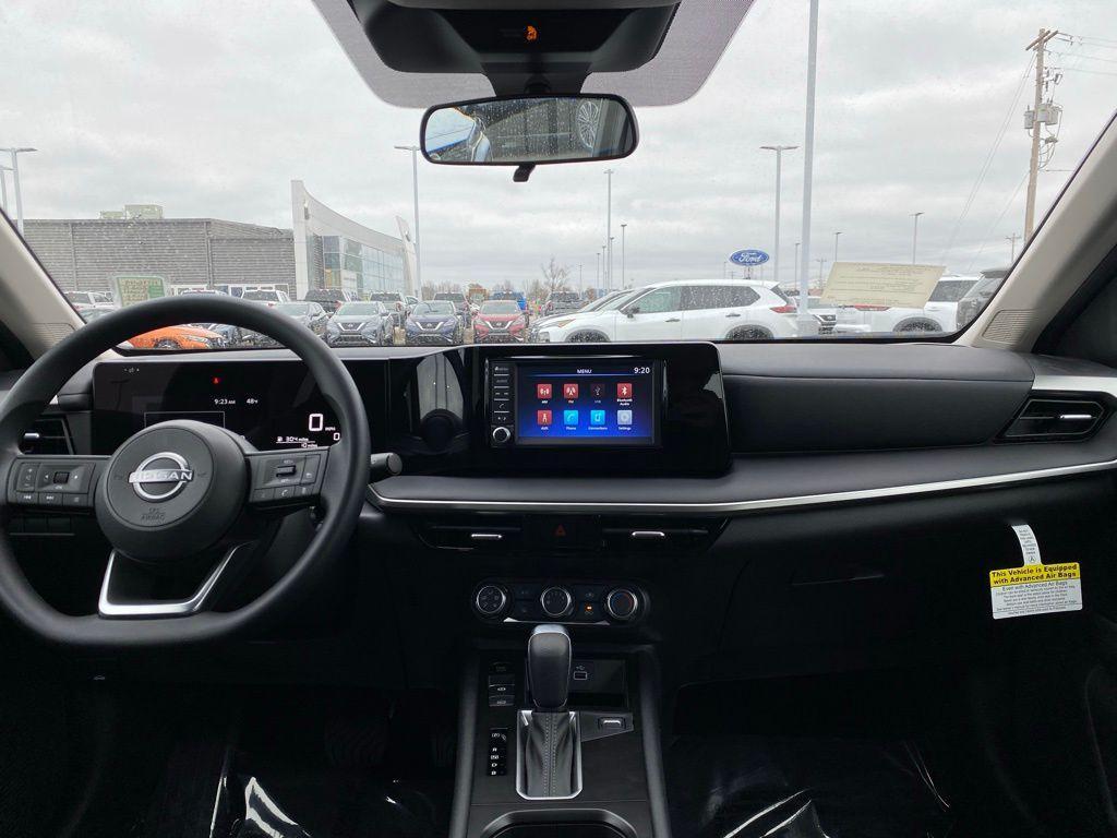 new 2025 Nissan Kicks car, priced at $23,497