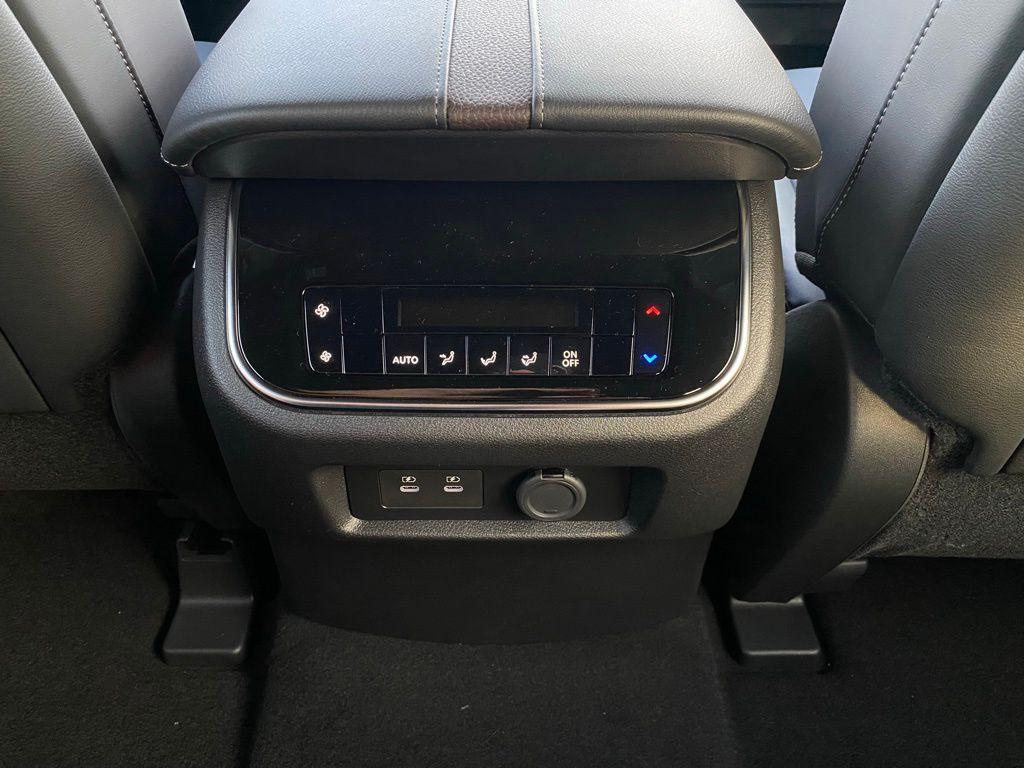 new 2025 Nissan Armada car, priced at $65,961