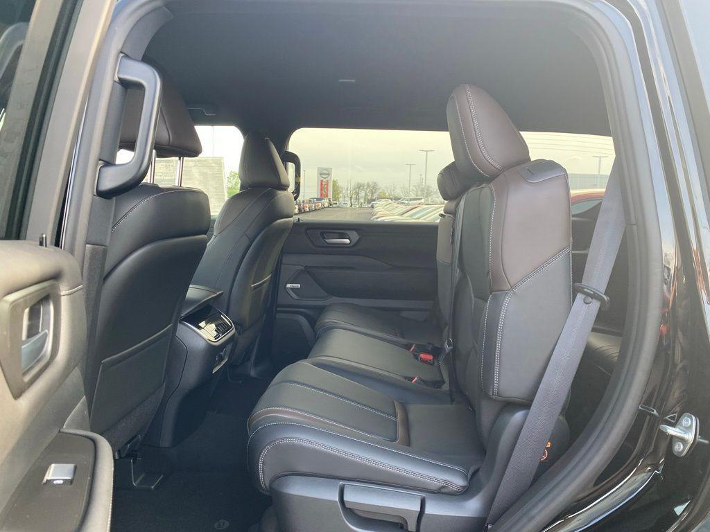 new 2025 Nissan Armada car, priced at $65,961