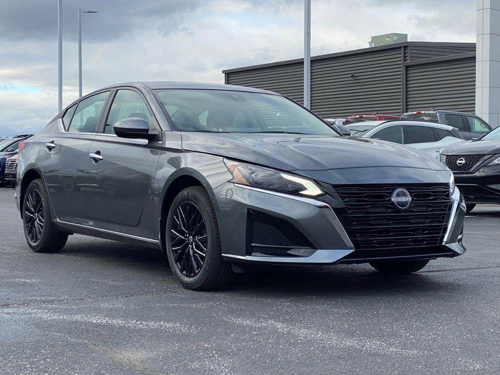 new 2025 Nissan Altima car, priced at $29,780
