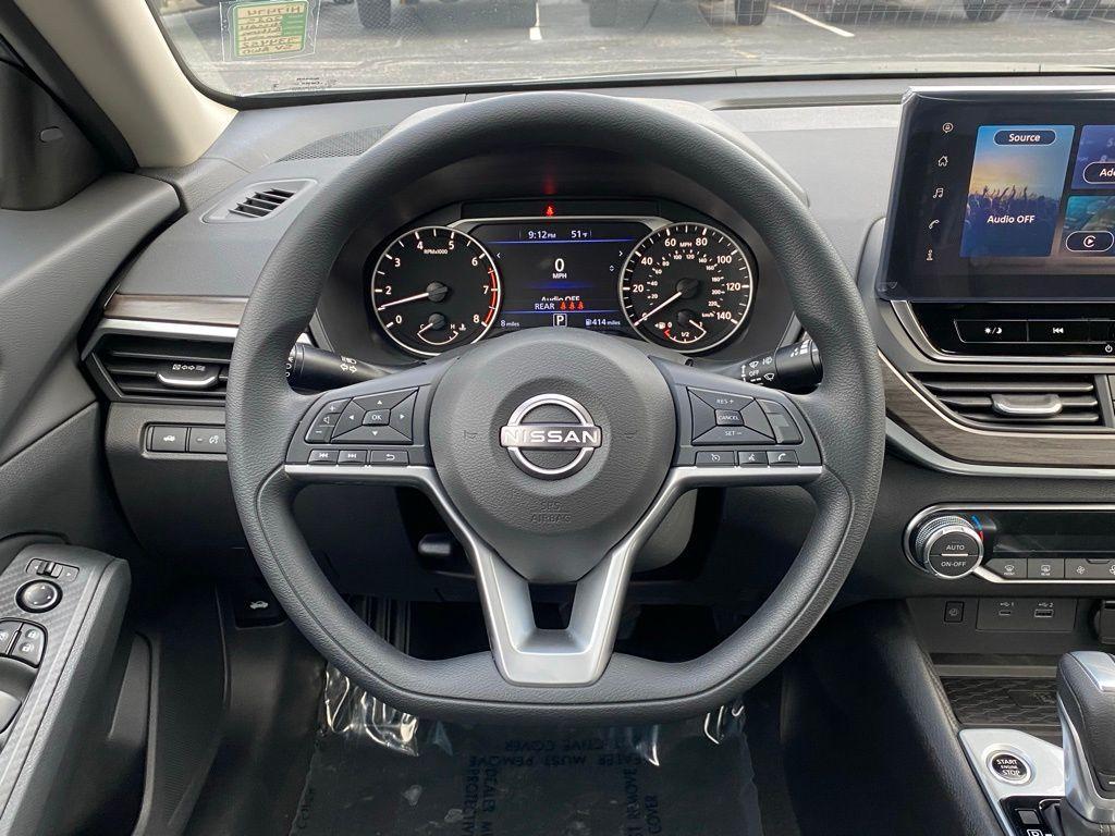 new 2025 Nissan Altima car, priced at $29,780