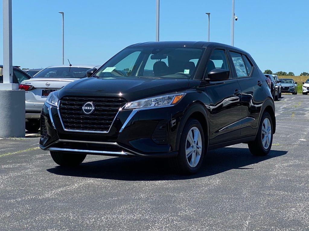 new 2025 Nissan Kicks Play car, priced at $21,871