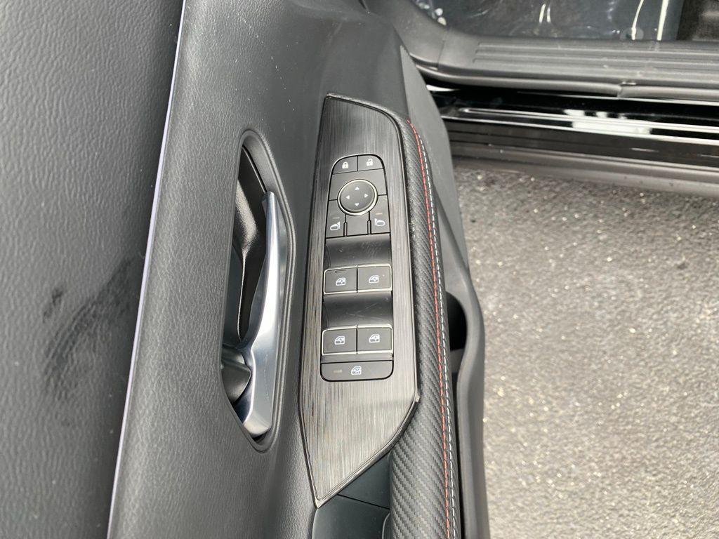 new 2025 Nissan Kicks car, priced at $27,949
