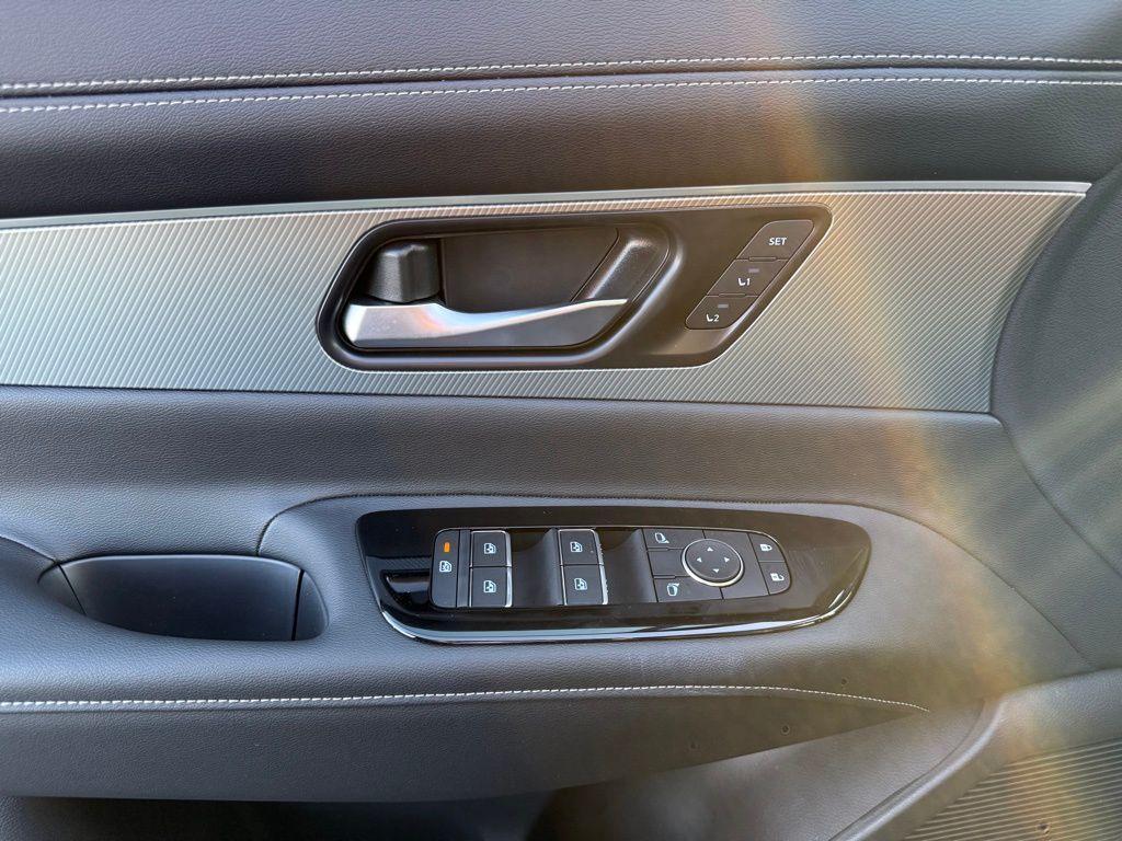new 2025 Nissan Murano car, priced at $48,185