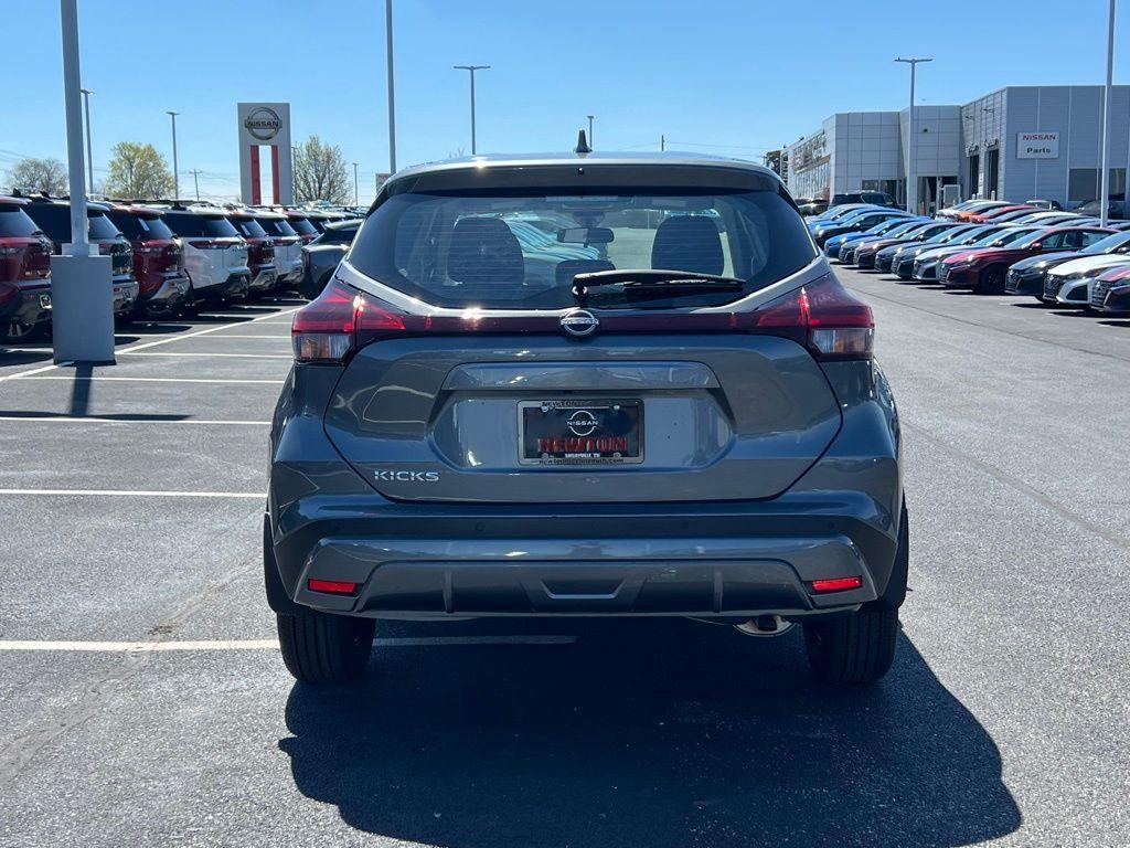 new 2025 Nissan Kicks car, priced at $23,071