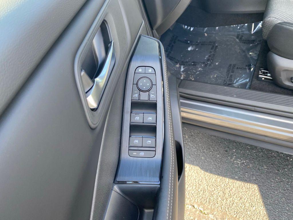 new 2025 Nissan Rogue car, priced at $28,336