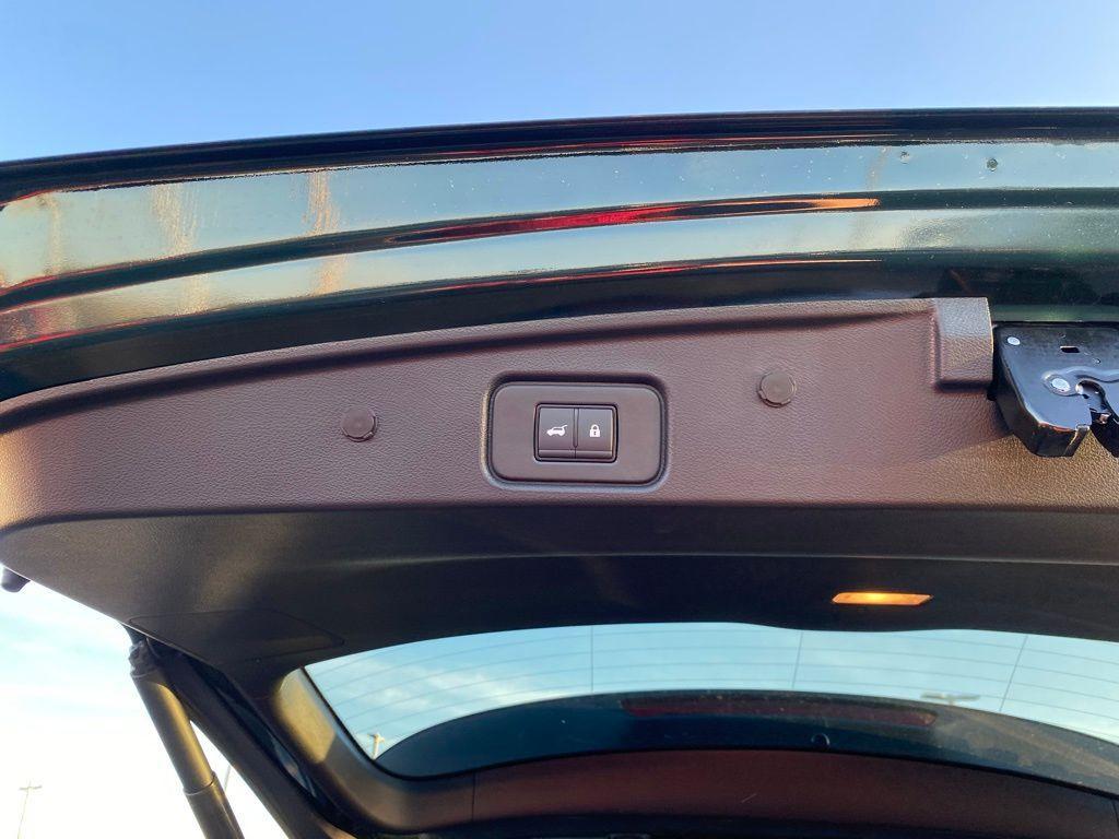 new 2025 Nissan Pathfinder car, priced at $47,003