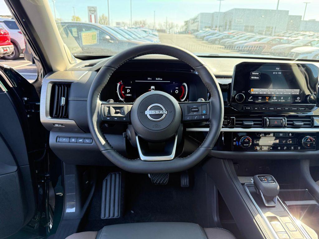 new 2025 Nissan Pathfinder car, priced at $48,877