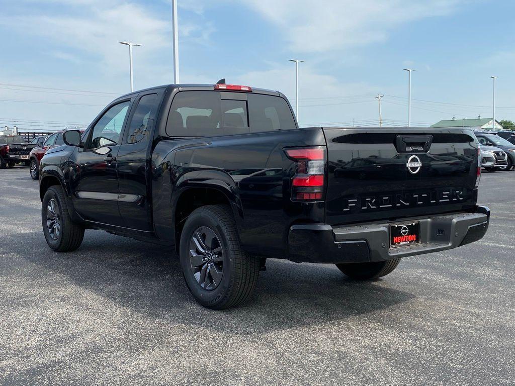new 2025 Nissan Frontier car, priced at $25,954