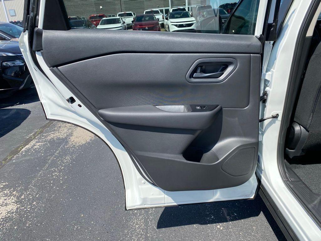 new 2025 Nissan Rogue car, priced at $26,250
