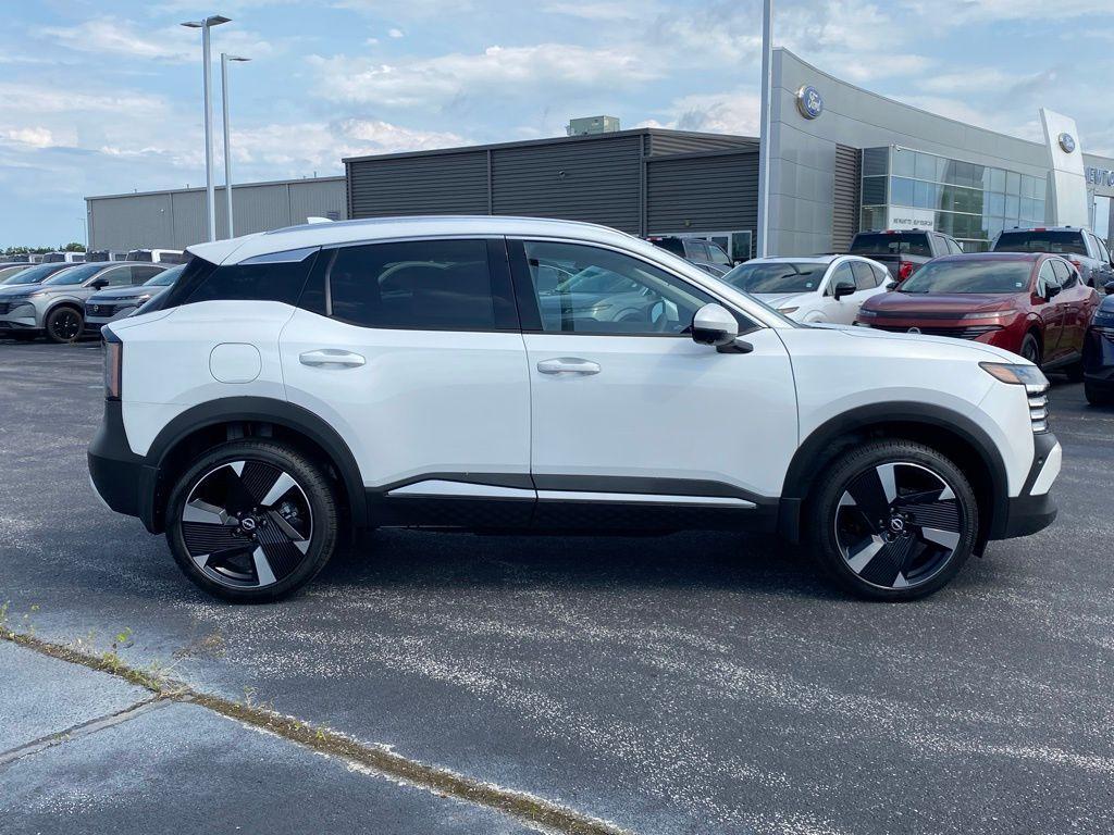 new 2025 Nissan Kicks car, priced at $27,915