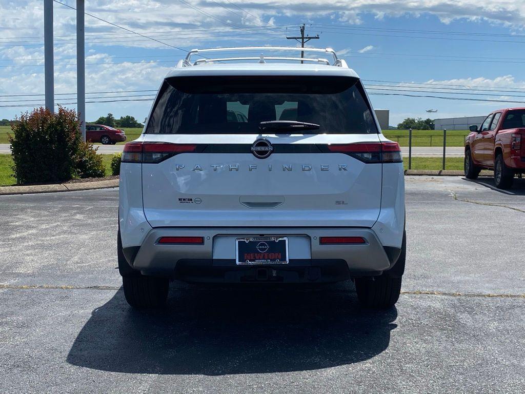 new 2025 Nissan Pathfinder car, priced at $40,977