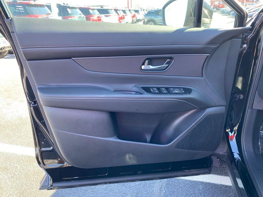 new 2025 Nissan Murano car, priced at $40,984
