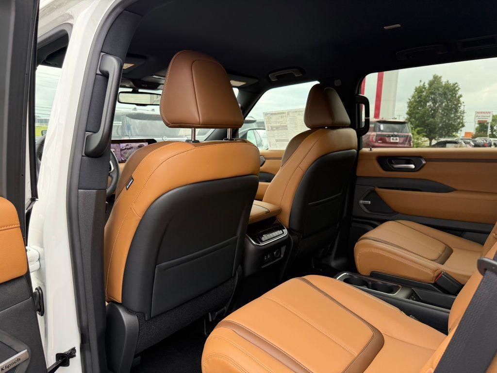 new 2025 Nissan Armada car, priced at $65,690