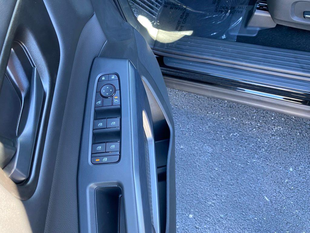 new 2025 Nissan Pathfinder car, priced at $37,477