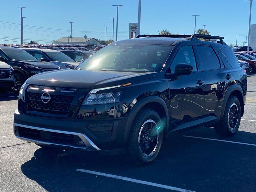new 2025 Nissan Pathfinder car, priced at $37,477