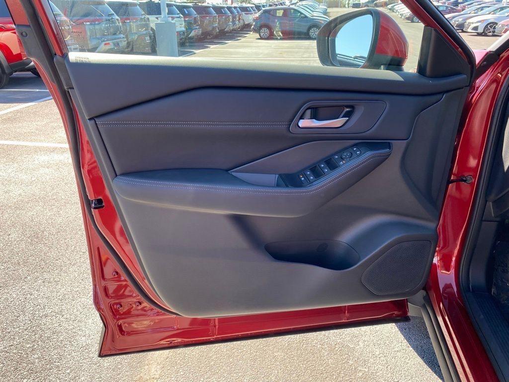new 2025 Nissan Rogue car, priced at $31,531