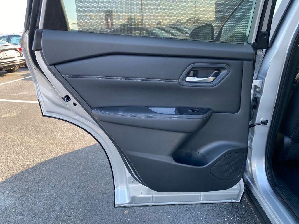 new 2025 Nissan Rogue car, priced at $31,129