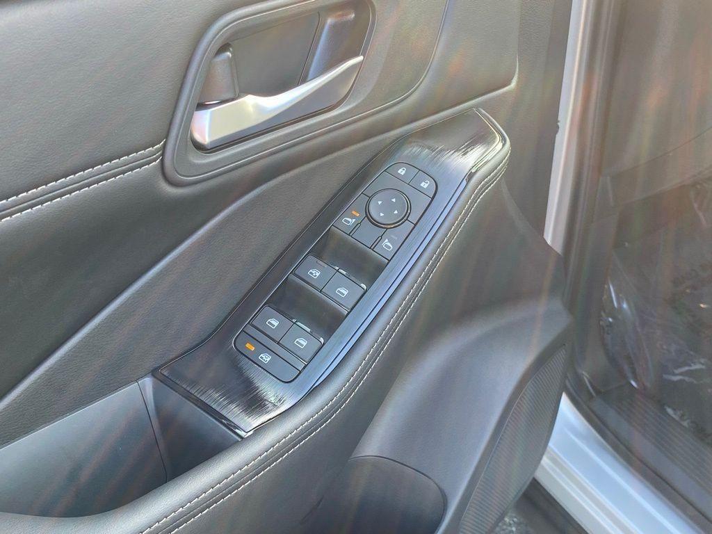 new 2025 Nissan Rogue car, priced at $31,129
