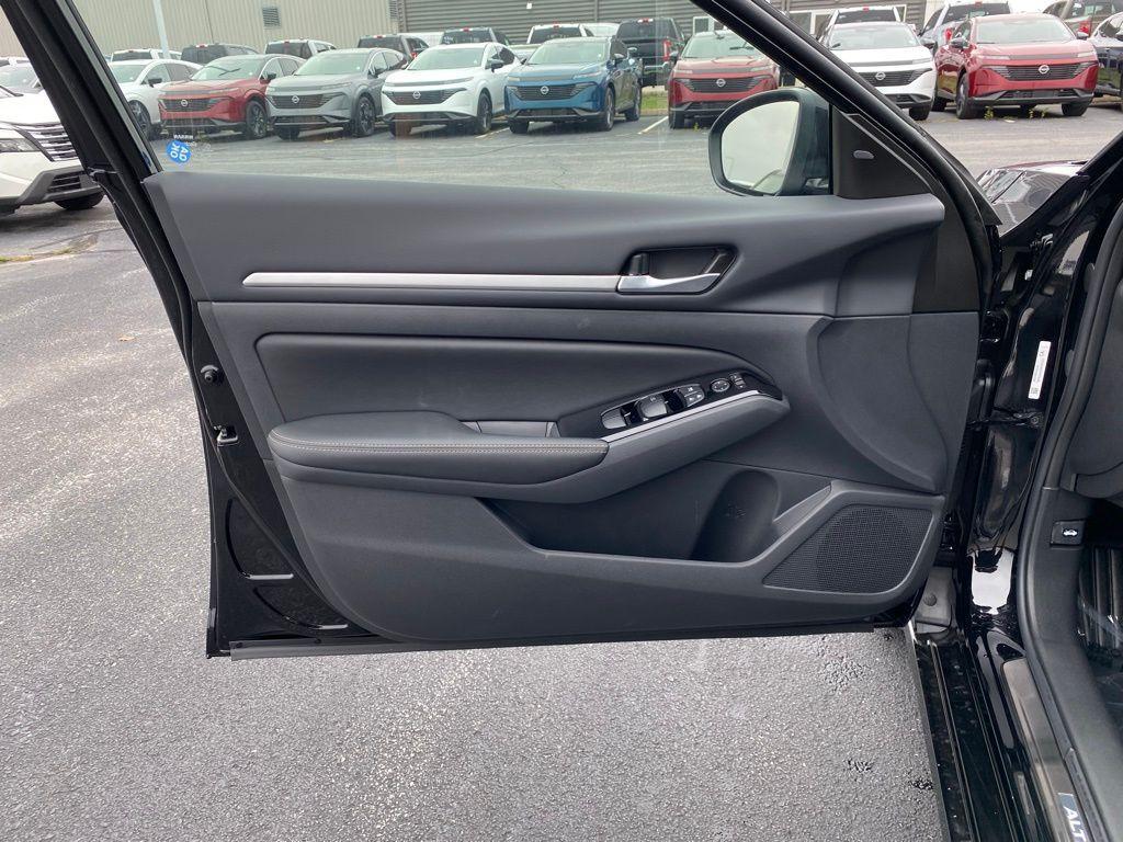 new 2025 Nissan Altima car, priced at $29,785