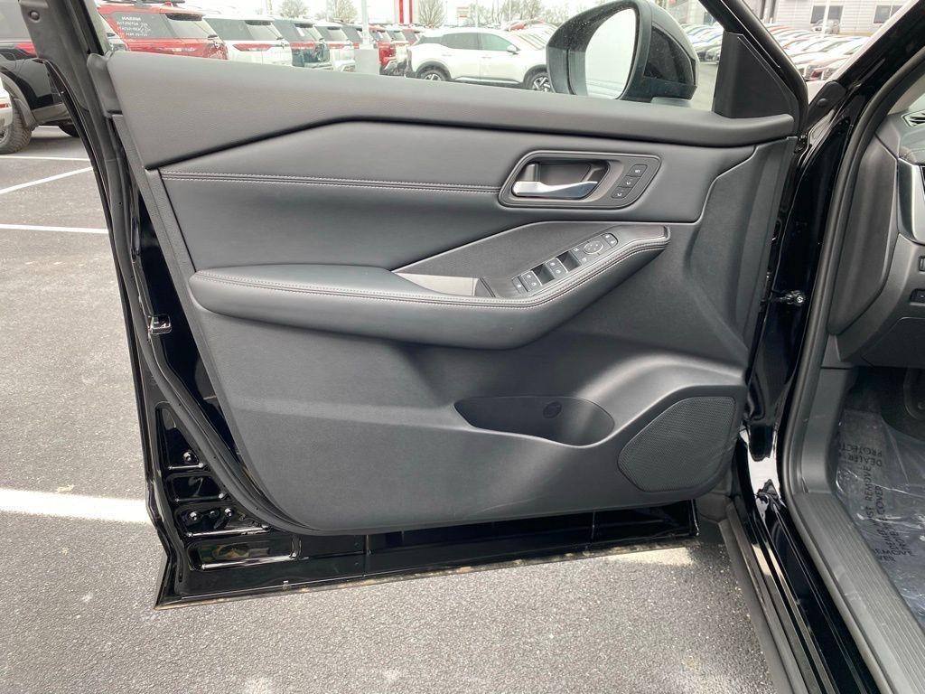 new 2025 Nissan Rogue car, priced at $33,299