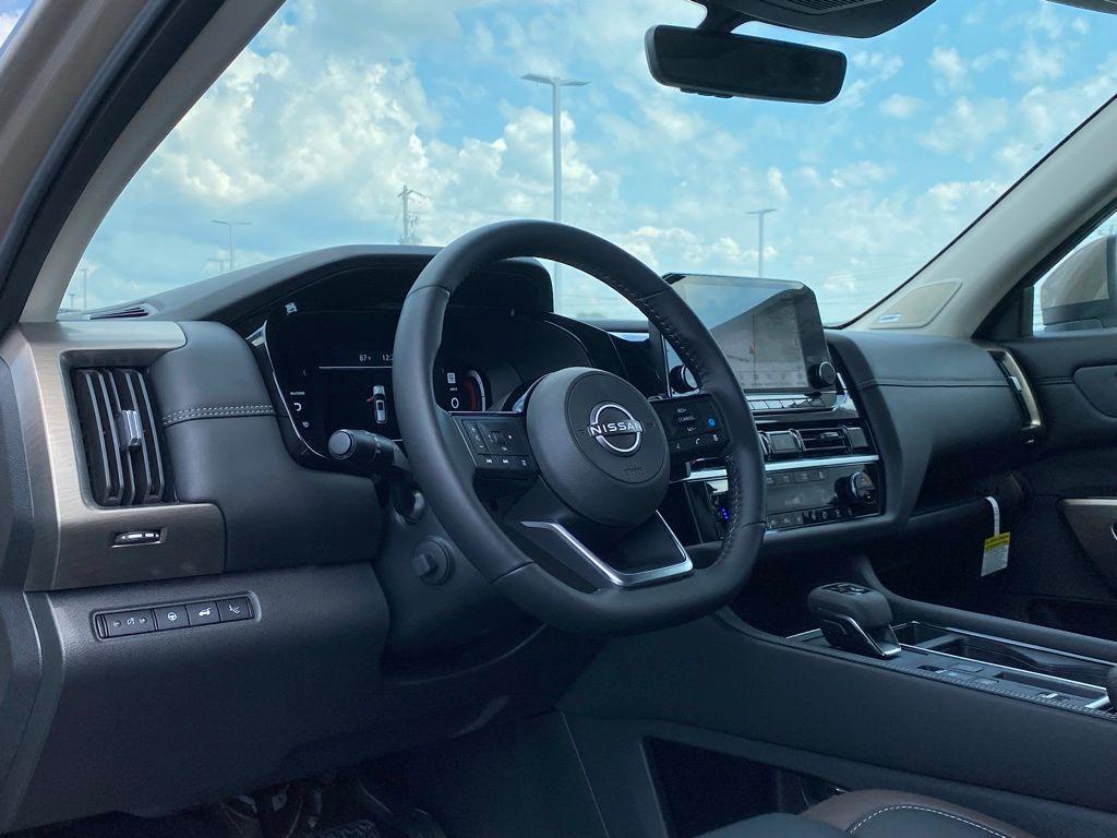 new 2025 Nissan Pathfinder car, priced at $42,677