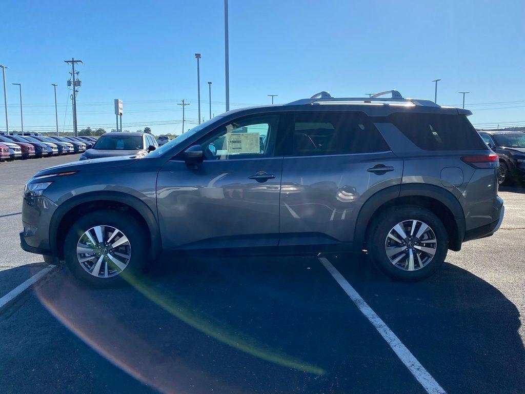 new 2025 Nissan Pathfinder car, priced at $35,526