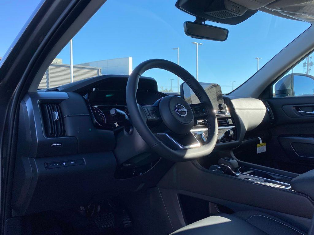 new 2025 Nissan Pathfinder car, priced at $35,526