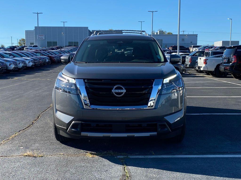 new 2025 Nissan Pathfinder car, priced at $35,526