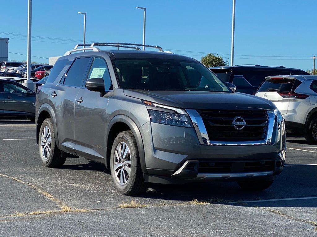 new 2025 Nissan Pathfinder car, priced at $35,526