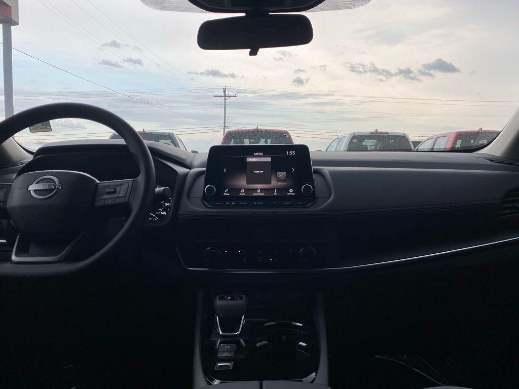 new 2025 Nissan Rogue car, priced at $25,959