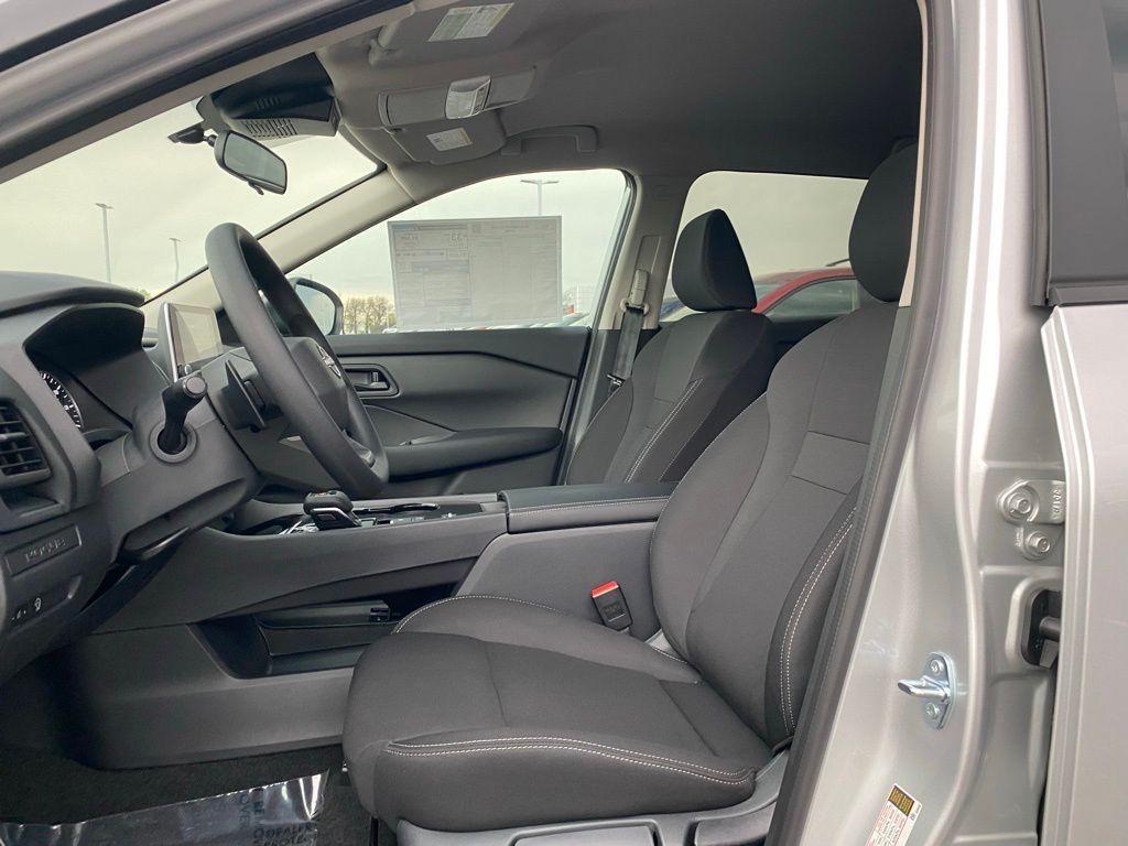 new 2025 Nissan Rogue car, priced at $25,959