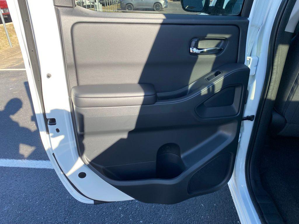 new 2025 Nissan Frontier car, priced at $36,774