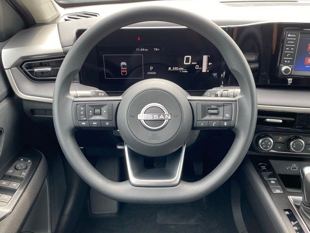 new 2025 Nissan Kicks car, priced at $23,900