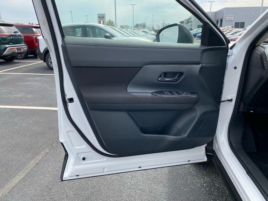 new 2025 Nissan Kicks car, priced at $23,900