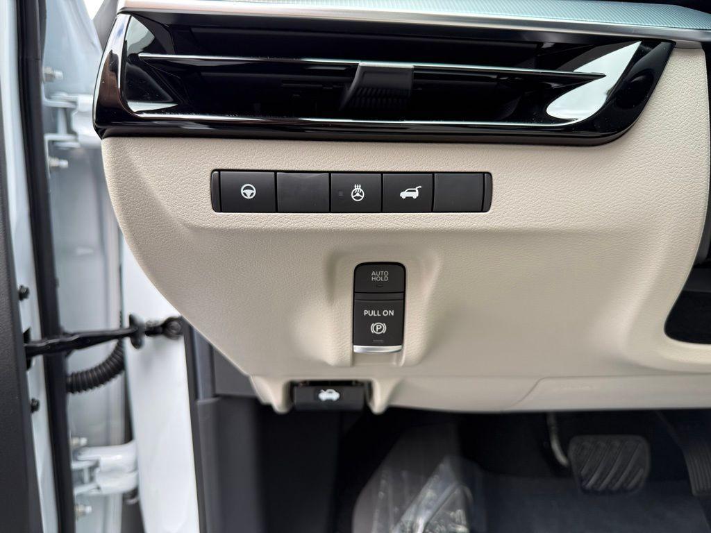 new 2025 Nissan Murano car, priced at $40,843