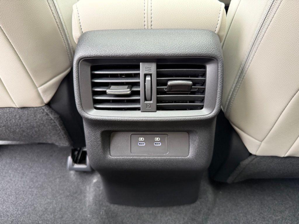 new 2025 Nissan Murano car, priced at $40,843