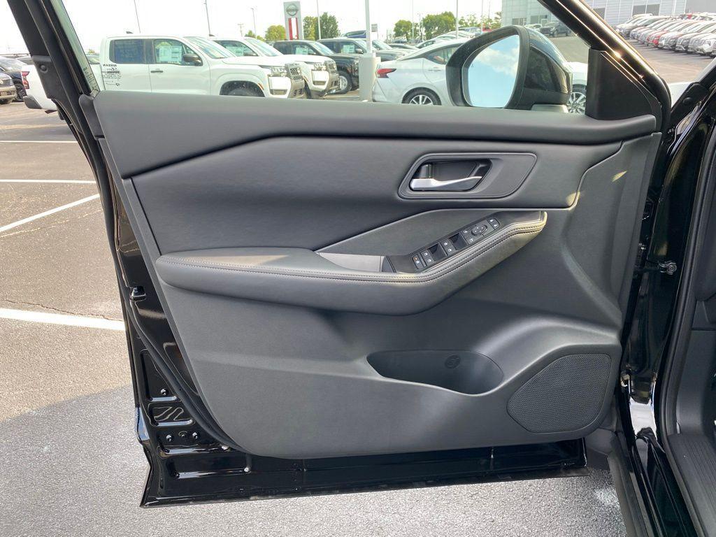 new 2026 Nissan Rogue car, priced at $27,278