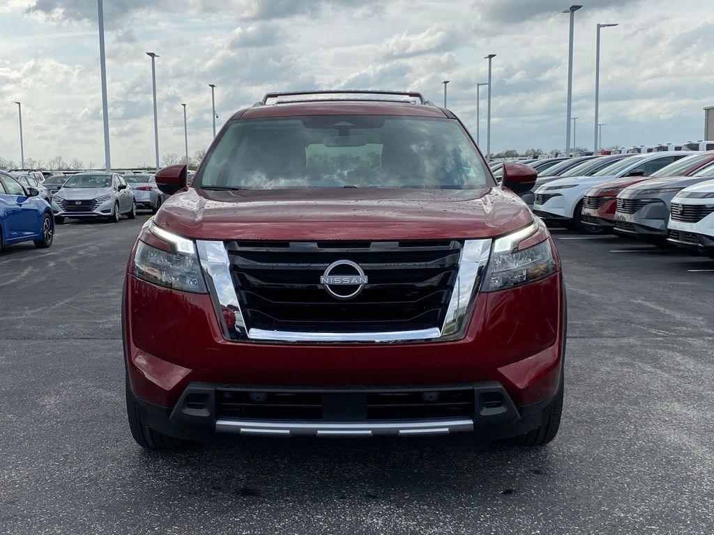 new 2025 Nissan Pathfinder car, priced at $47,874