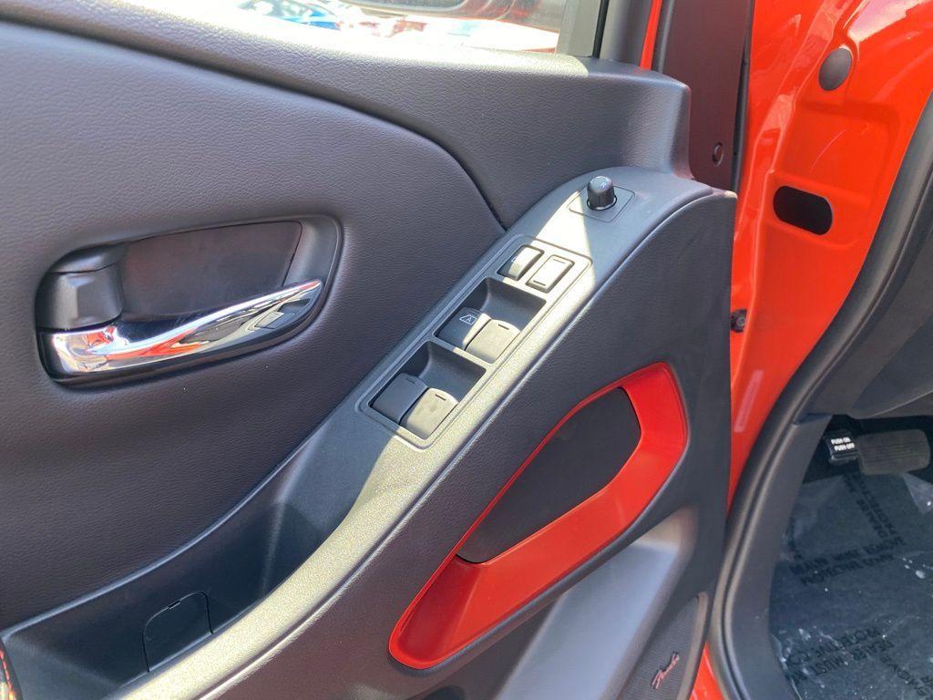 new 2025 Nissan Frontier car, priced at $43,982