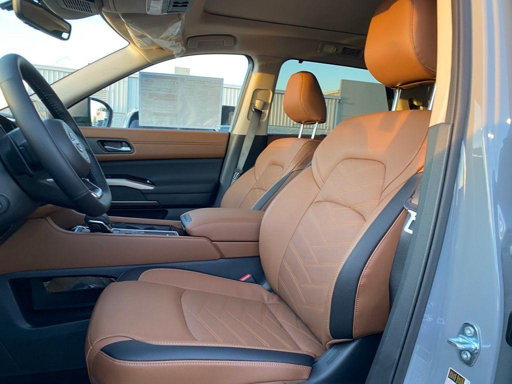 new 2025 Nissan Pathfinder car, priced at $47,796