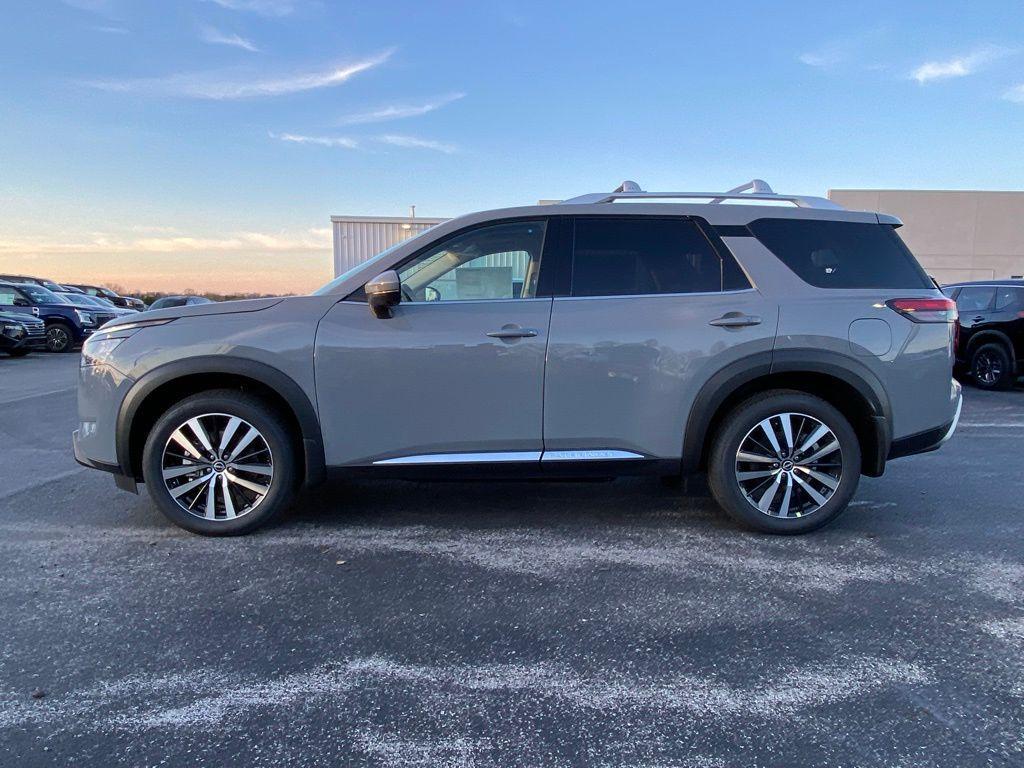 new 2025 Nissan Pathfinder car, priced at $47,796