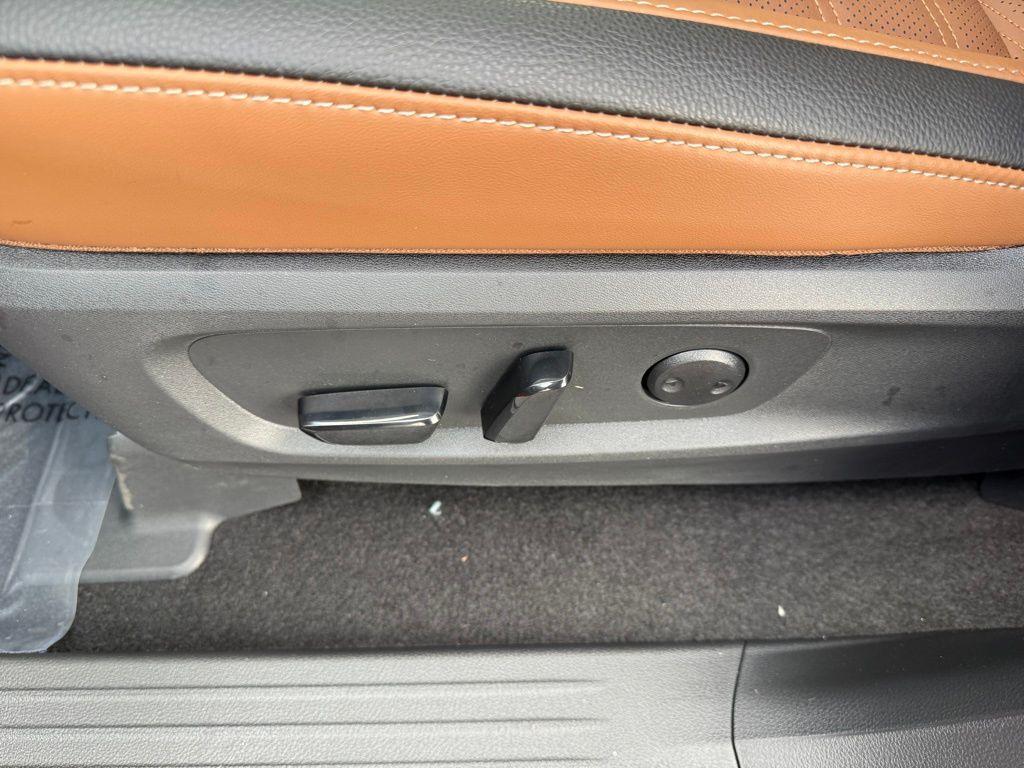 new 2025 Nissan Pathfinder car, priced at $47,340