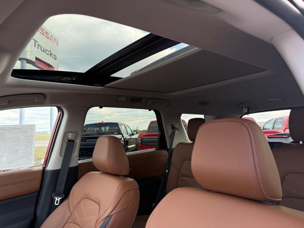new 2025 Nissan Pathfinder car, priced at $47,340