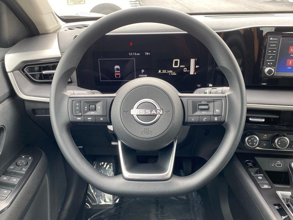 new 2025 Nissan Kicks car, priced at $23,900