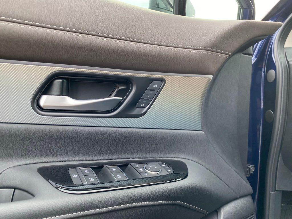 new 2025 Nissan Murano car, priced at $49,596