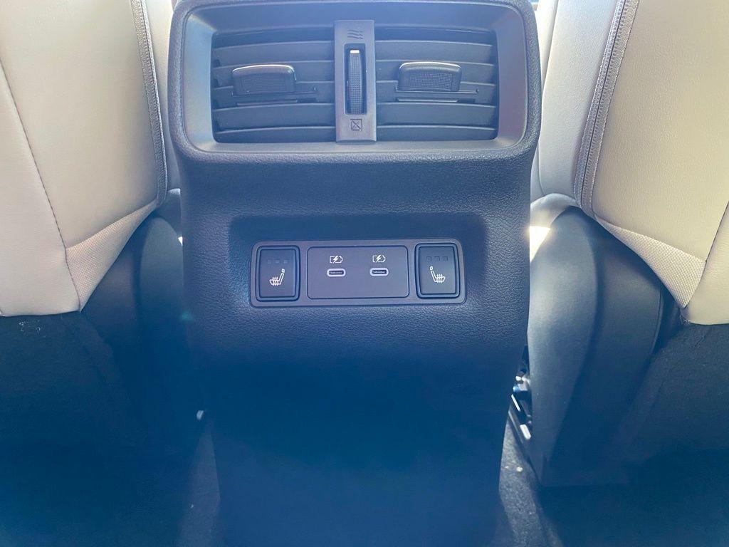 new 2025 Nissan Murano car, priced at $46,312