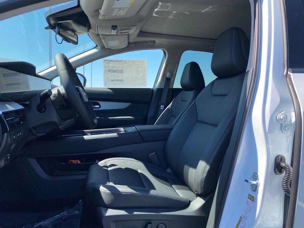 new 2025 Nissan Murano car, priced at $43,677