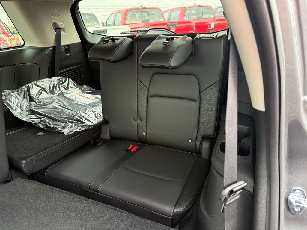 new 2025 Nissan Pathfinder car, priced at $40,543