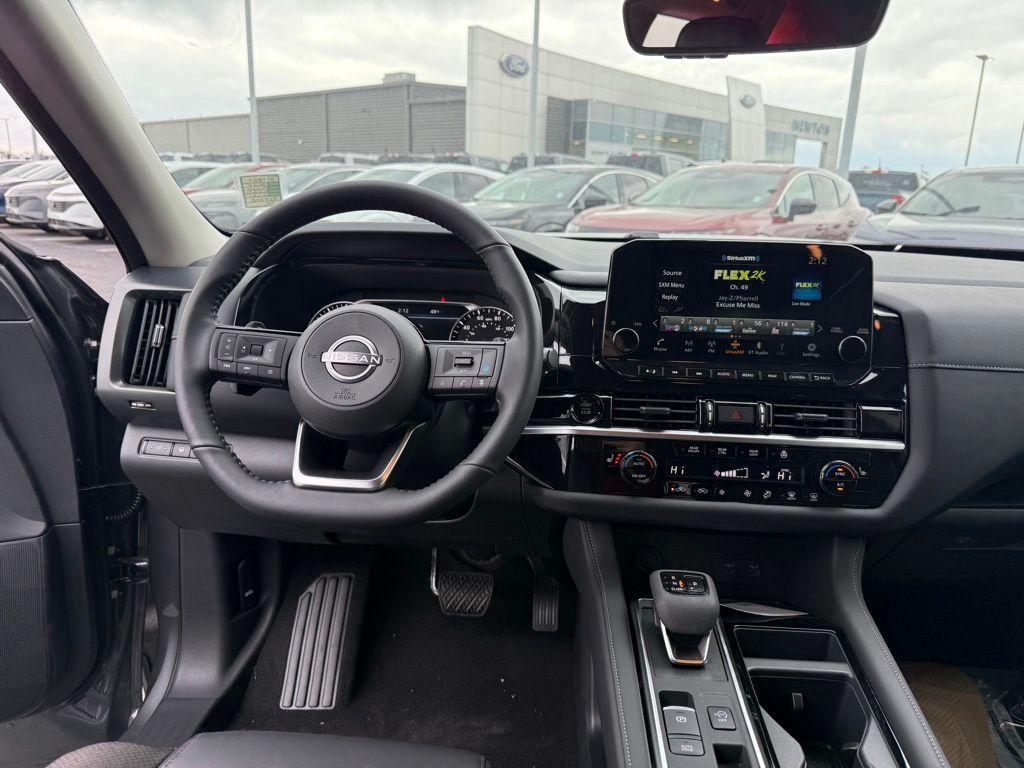 new 2025 Nissan Pathfinder car, priced at $40,543